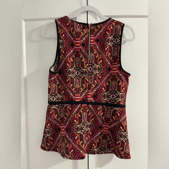 Pattern Top - Picture 3 of 5